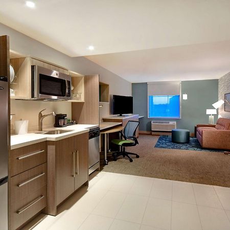 Home2 Suites By Hilton Boston South Bay Экстерьер фото