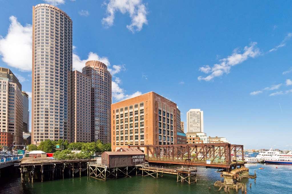 Home2 Suites By Hilton Boston South Bay Экстерьер фото